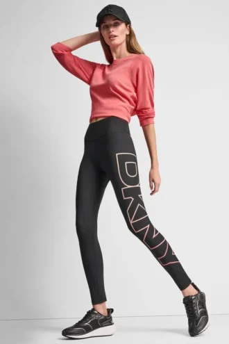 high rise ombr logo 7 8 length legging 1 330x495 - High-Rise Ombr&eacute; Logo 7/8-Length Legging