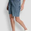 Mid-Rise Relaxed Short