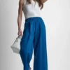 Mid-Rise Wide Leg Pant