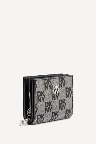 Sarah Bifold Zip Wallet